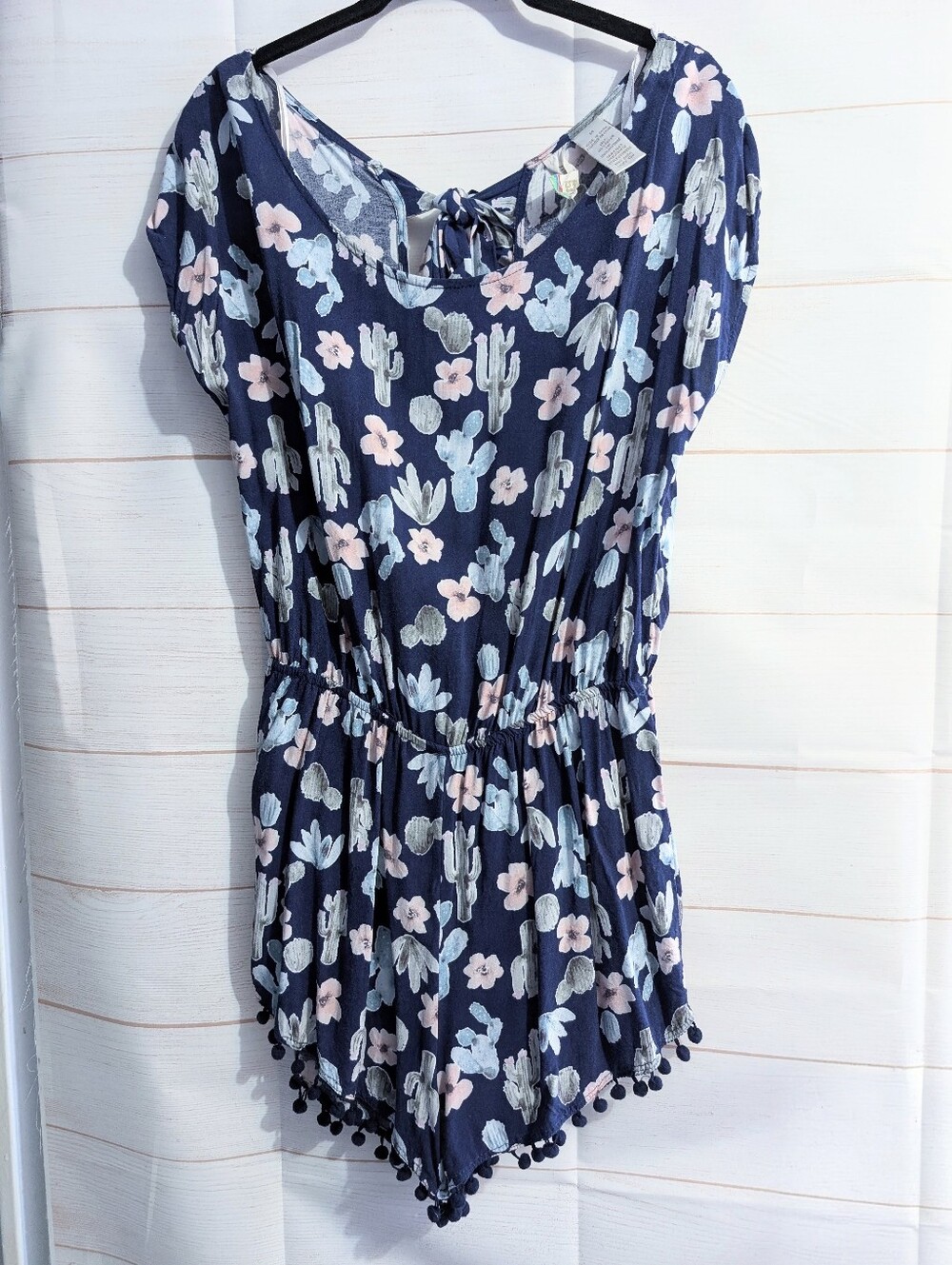 Mimi Chica Navy Floral🌸 🌵Cactus 🌵 Print Romper with Pom Trim😍 Size Medium